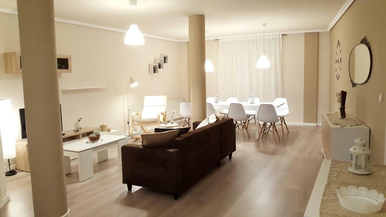 Apartamento Dactonium - Ribeira Sacra Monforte De Lemos Buitenkant foto
